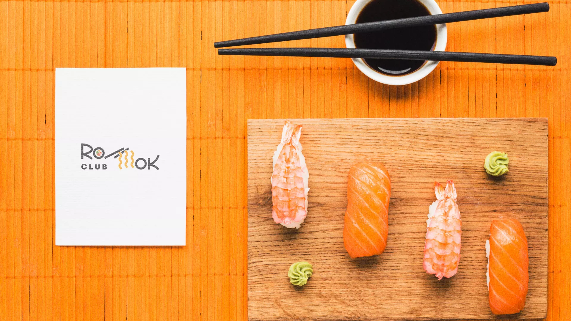 Создание логотипа суши-бара «Roll Wok Club» в Мончегорске